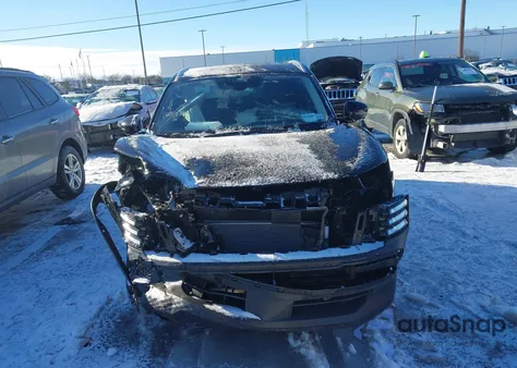 2025 Nissan Kicks Sr Intelligent Awd z USA, uszkodzony, nr VIN 3N8AP6DD8SL430630